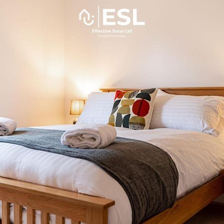 2 Bedroom Terrace Cottage, Parking, 5 Minutes Drive To Royal Shrewsbury Hospital Extérieur photo