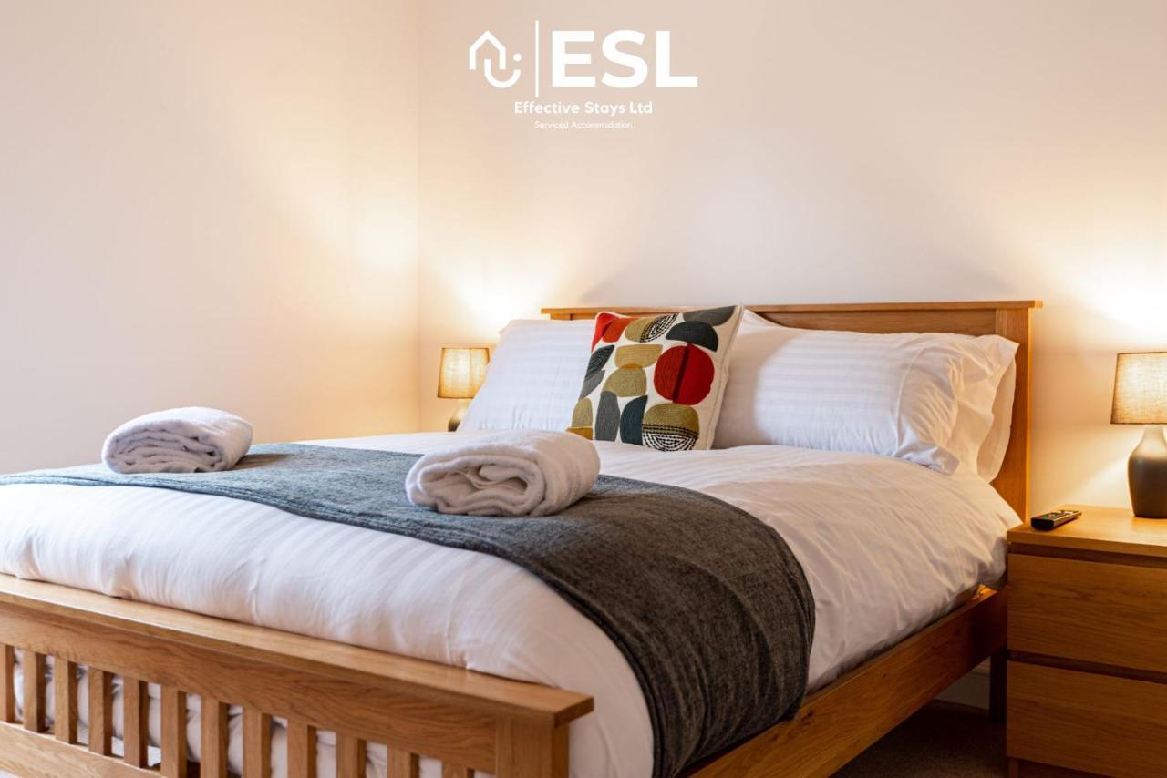 2 Bedroom Terrace Cottage, Parking, 5 Minutes Drive To Royal Shrewsbury Hospital Extérieur photo